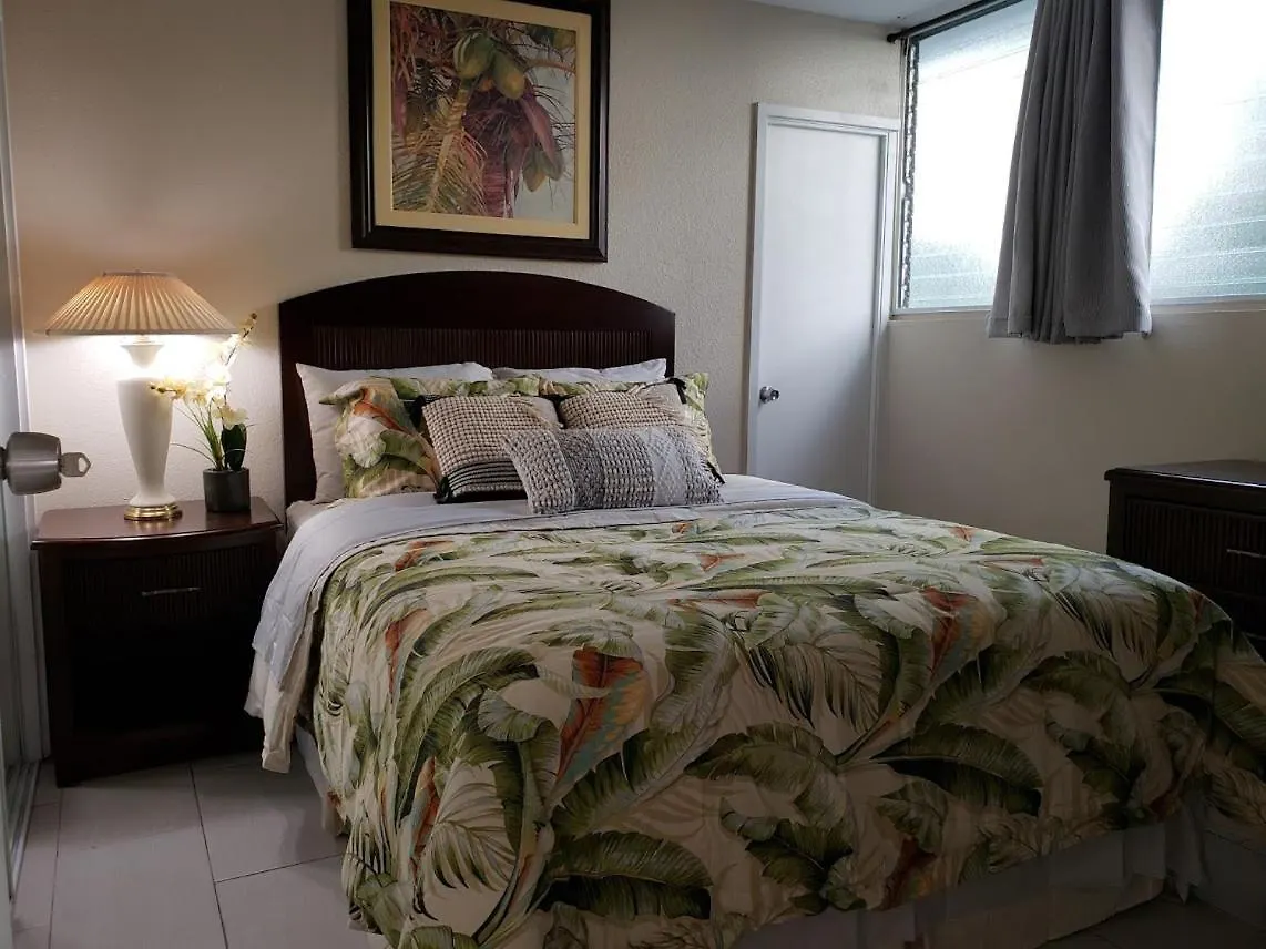 Appartamento 2 Minute Walk To Waikiki Beach, Free Parking Honolulu