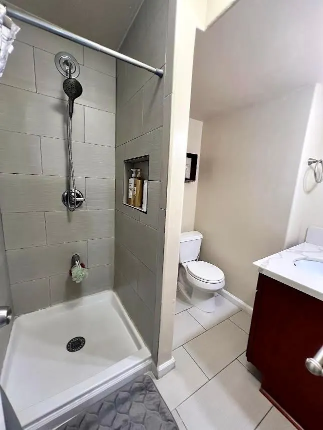 2 Minute Walk To Waikiki Beach, Free Parking Honolulu Appartamento